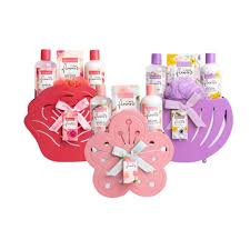 set da bagno idc institute rosa, fiori di ciliegio, acqua di rose e iris, bagnoschiuma, crema corpo, sali da bagno